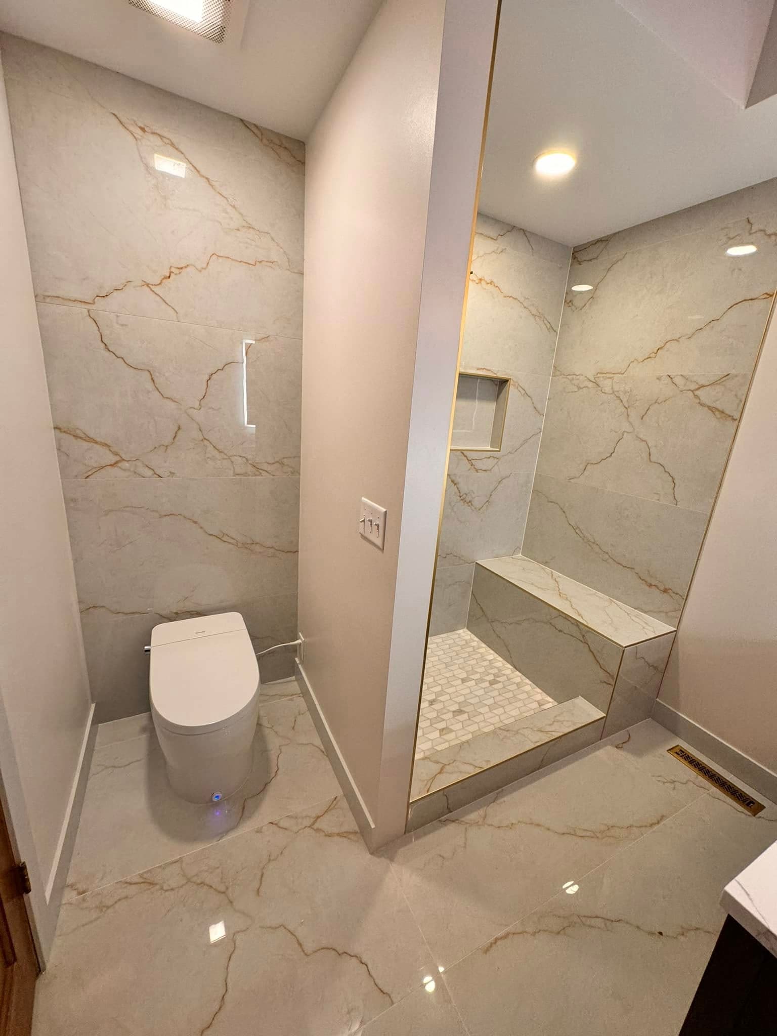 Bathroom Remodeling project photo 9