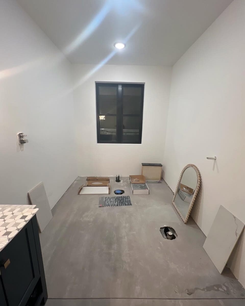 Luxury Master Bathroom photo 1