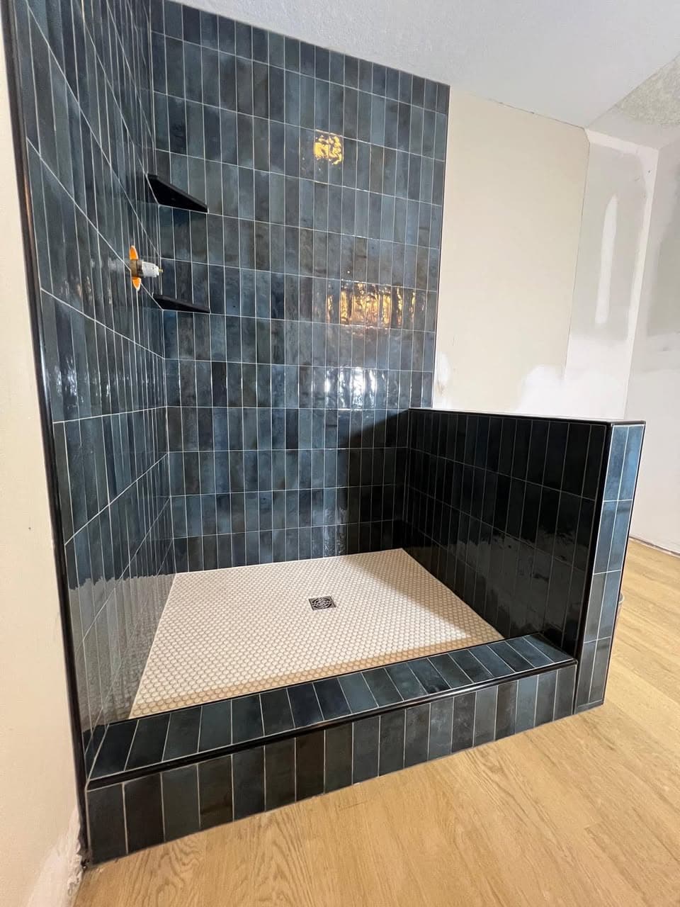 Custom Showers project photo 4