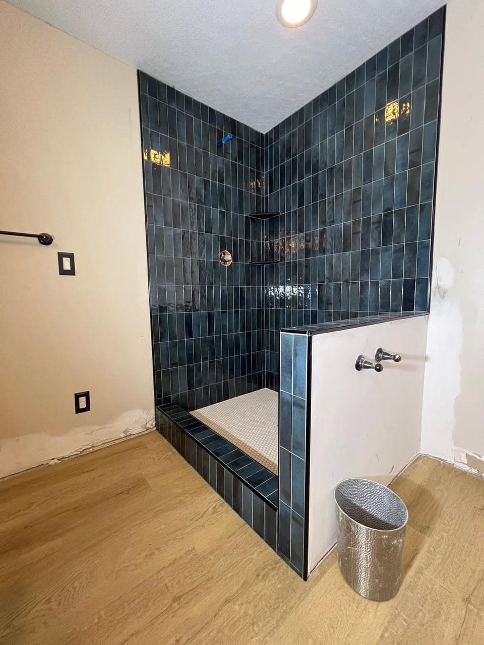 Custom Showers project photo 2